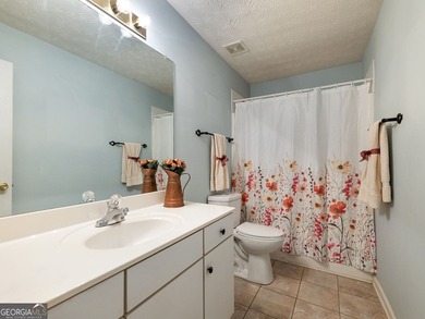 Looking for a good starter home? This is it! You will enjoy a - photo 11