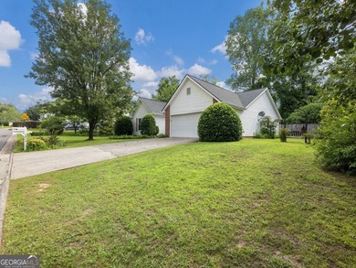 Looking for a good starter home? This is it! You will enjoy a - photo 12