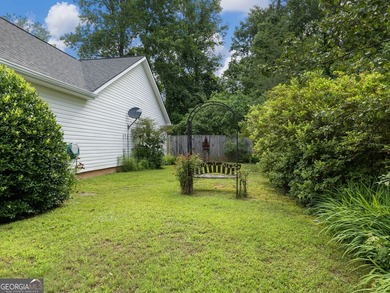 Looking for a good starter home? This is it! You will enjoy a - photo 13