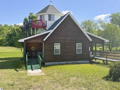 One-of-a-kind country retreat on 2.11 scenic acres! This unique - photo 5