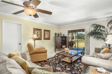 Nestled in Sun N Lake of Sebring Deer Golf course, this - photo 17