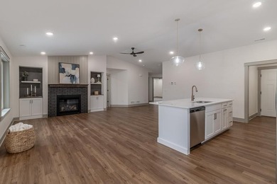 New Construction - 2 bedrooms, 2 bathrooms, oversized 2-stall - photo 27