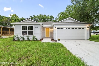Welcome to the Goggins Model presented by Flight Homes. Situated - photo 1