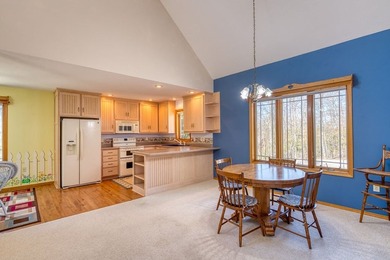 Delightful 2-bedroom chalet with additional loft sleeping area - photo 3