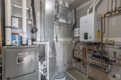 New Construction - 2 bedrooms, 2 bathrooms, oversized 2-stall - photo 40