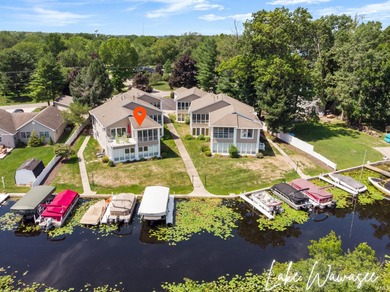 Lake Wawasee Condo For Sale in Syracuse Indiana