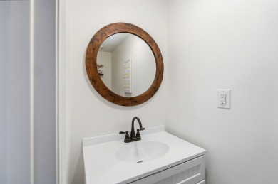 Fabulous Renovation! Close to the Beach and Rental Docks! - photo 9