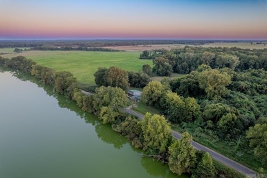 Lake Home For Sale in Texarkana, Arkansas