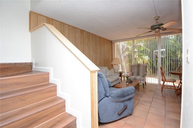 Kendale Lakes Area Townhome/Townhouse Sale Pending in Miami Florida