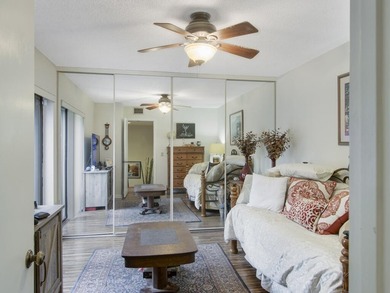 Looking for an amazing Townhouse? A must see! This townhome - photo 12
