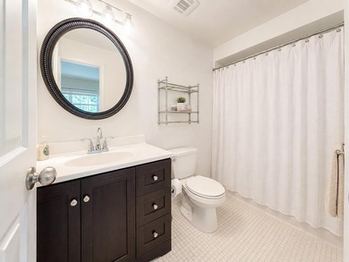 Charming 2-bedroom / 2-bath condo located in one of the - photo 9