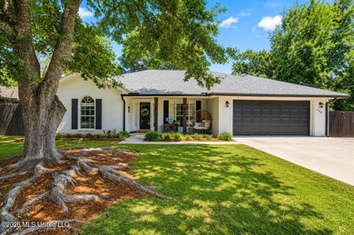 Here is another chance to grab this beautiful home!! Ready to - photo 1