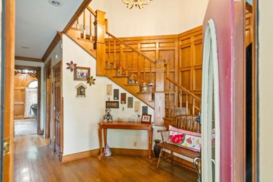 Welcome Home! This stunning 4,350 sq ft Victorian home blends - photo 5