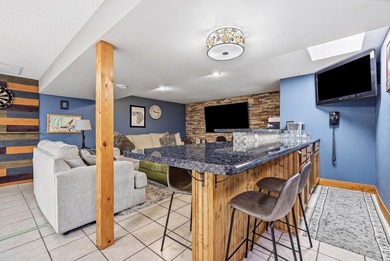 Backing up directly to the beautiful Lacoma Golf Course, Red - photo 35