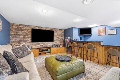 Backing up directly to the beautiful Lacoma Golf Course, Red - photo 39