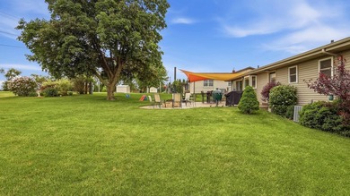Backing up directly to the beautiful Lacoma Golf Course, Red - photo 48