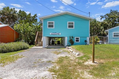 Welcome to Your Waterfront Escape. Nestled on a quiet cul-de-sac - photo 2