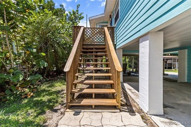 Welcome to Your Waterfront Escape. Nestled on a quiet cul-de-sac - photo 4