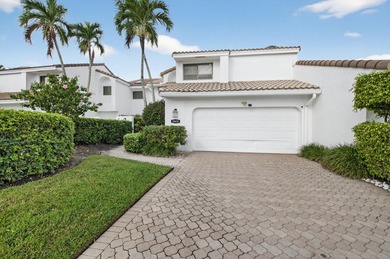 Lake Townhome/Townhouse For Sale in Boca Raton, Florida