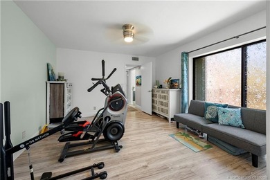 This beautifully updated coastal townhouse blends everyday - photo 14