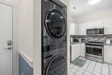 Welcome to this beautifully maintained 2-bedroom, 2-bathroom - photo 20