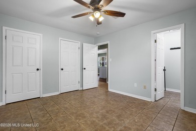Welcome home to this beautifully updated 4-bedroom, 2-bath - photo 21