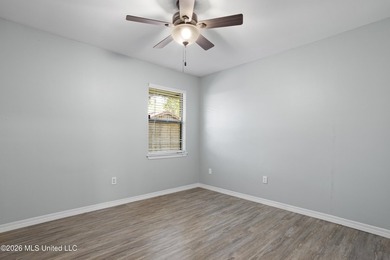 Welcome home to this beautifully updated 4-bedroom, 2-bath - photo 25