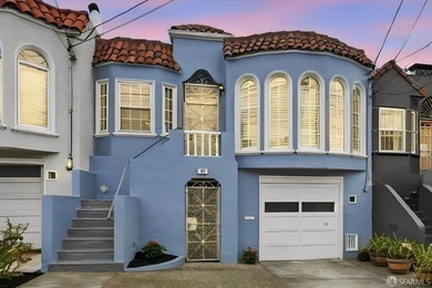 This is an excellent opportunity to live in a charming home - photo 1