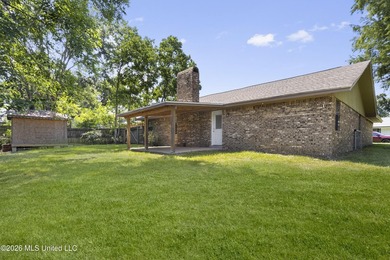 Welcome home to this beautifully updated 4-bedroom, 2-bath - photo 34