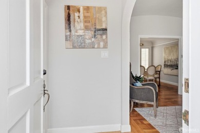 This is an excellent opportunity to live in a charming home - photo 8