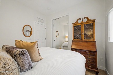 Welcome to your exclusive sanctuary where luxury, comfort, and - photo 39