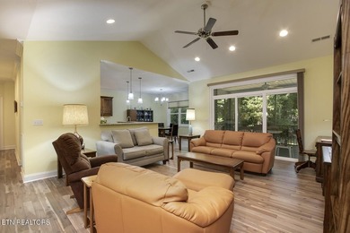 Looking for Garage space? This is the one! This beautiful - photo 7