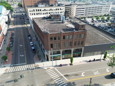 This Building is one of the high quality Business Buildings on - photo 11