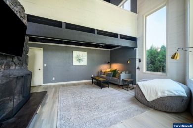 Located on a quiet cul-de-sac in a desirable community, this