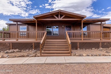 8429 Pinon Drive, Show Low, AZ 85901 - Freshly updated and - photo 1