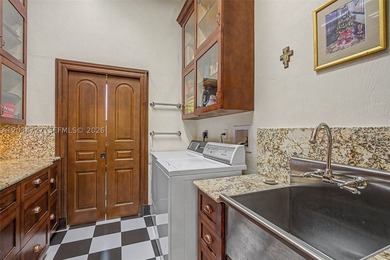 A Home of Distinction! Mediterranean-style, Cuban-inspired 2017 - photo 38