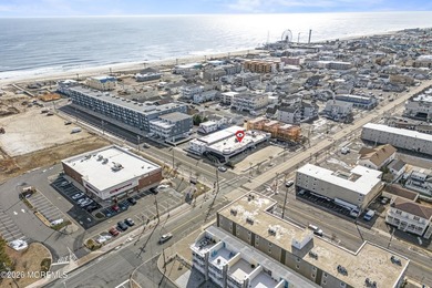One of a kind Beachside, Ocean Block Strip Center located on the - photo 38