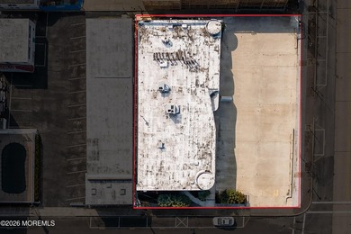 One of a kind Beachside, Ocean Block Strip Center located on the - photo 46