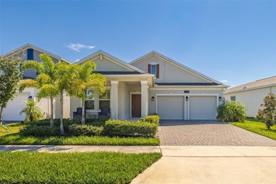 Lake Tohopekaliga Home For Sale in Kissimmee Florida