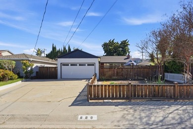New Lower Price! This must see charming 3 bedroom, one and a - photo 3