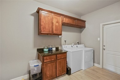 Welcome to 7618 Dove Hollow Drive. This gorgeous 3 bedroom 2 - photo 7