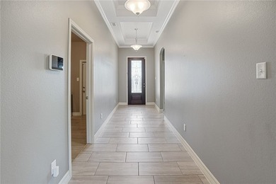 Welcome to 7618 Dove Hollow Drive. This gorgeous 3 bedroom 2 - photo 8