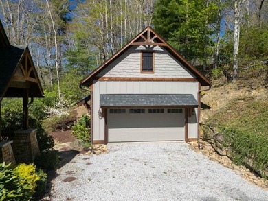 Nestled on a private cove of pristine Bear Creek Lake in the - photo 4