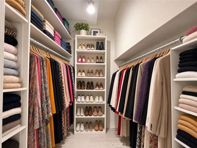 Welcome to The Hamptons of Beverly Hills, an exclusive - photo 10