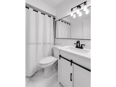 Immaculate townhouse in the desirable Sunset Harbour community - photo 10