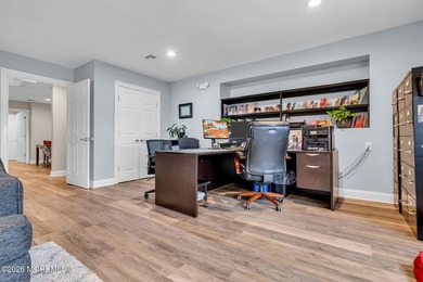 A rare opportunity to own a fully renovated, move-in ready - photo 15
