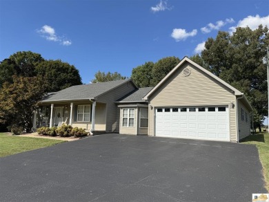 Lake Home Active Under Con in Smiths Grove, Kentucky