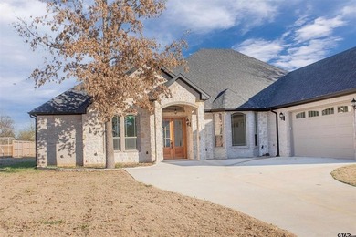 Welcome to this spacious, modern luxury home tucked away on a - photo 3