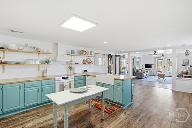 Stunning waterfront river home with deep water access on the - photo 4