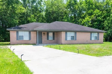 ALERT!! A NEW EVEN LOWER PRICE AND A NEW ROOF! Lovely, renovated - photo 1